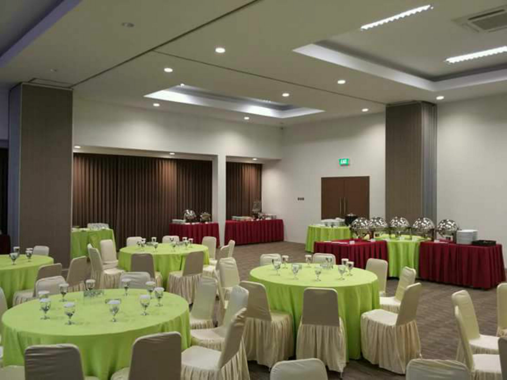 โรงแรมโอปี อินดะห์ ปาเลมบัง ภายนอก รูปภาพ